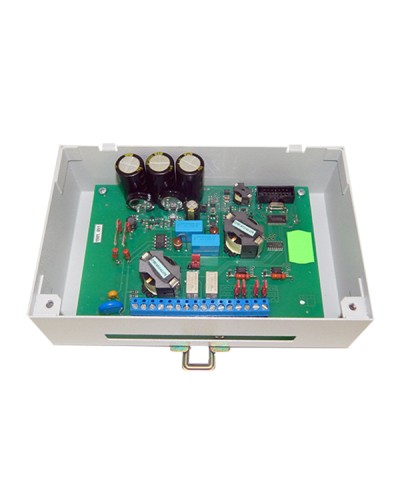 Блок распределения управления и сопряжения Тромбон БРУ-М30Д в Рыбинске Системы оповещения и управления эвакуацией Pintop.ru