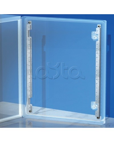 Рейки дверные, вертикальные, для шкафов CE В=700мм, 1 упаковка - 2шт. DKC R5S70 в Рыбинске Аксессуары для стоек и шкафов Pintop.ru