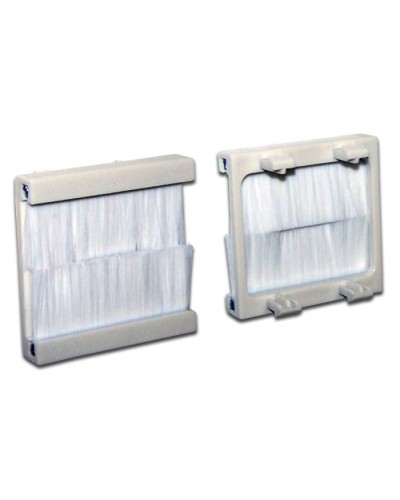 Вставка с черным щеточным вводом, 45х45 LANMASTER (LAN-SIP-23BR-BK) в Рыбинске Коннекторы ВО Pintop.ru