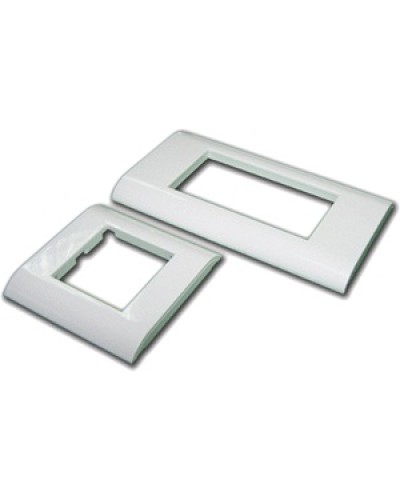 Накладка пластиковая TWT-FR45x90 в Рыбинске Аксессуары для стоек и шкафов Pintop.ru